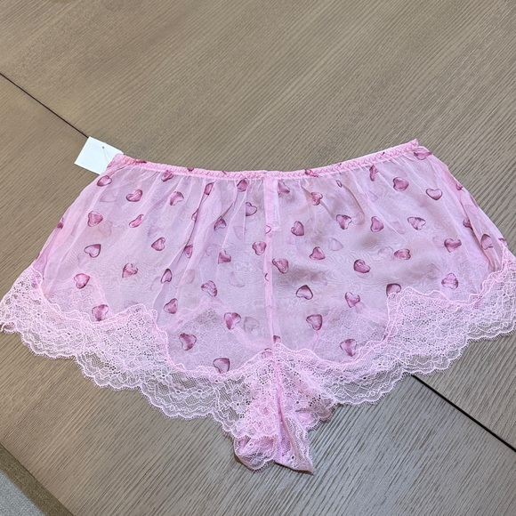 NWT SKIMS Romance Heart 100% Silk & Lace Sleep Shorts - Picture 5 of 7
